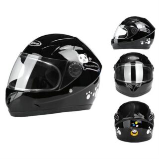 Full-face motorcycle helmet with visor. It provides optimum protection for a child's head. It features small motifs such as a dog's paw or a smiley face.