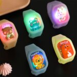 Illuminated mosquito repellent bracelet for children with animal motifs in silicone